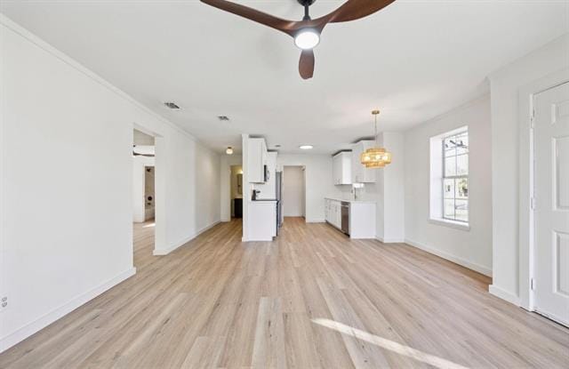 Photo - 2222 N Hickory St