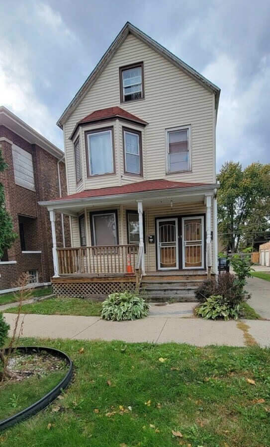 Photo - 8544 S Exchange Ave Apartment Unit 2