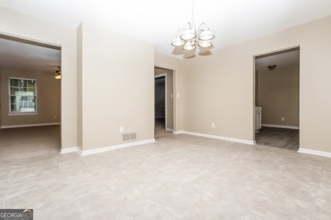 Photo - 3773 Kathryn Dr SW