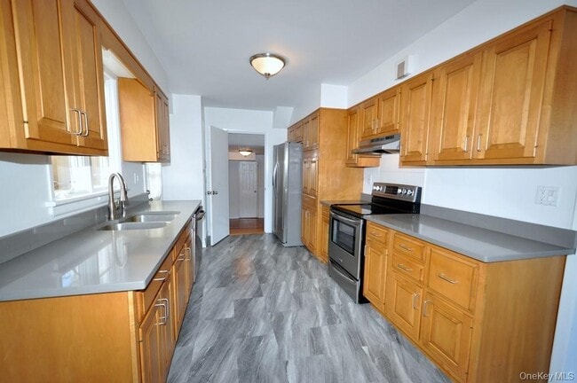 Building Photo - 34 Chestnut St Unit 1 Rental