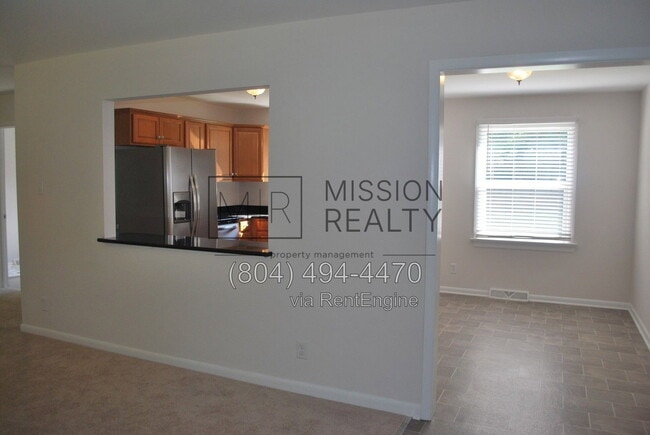 Photo - 8030 Willow Ave