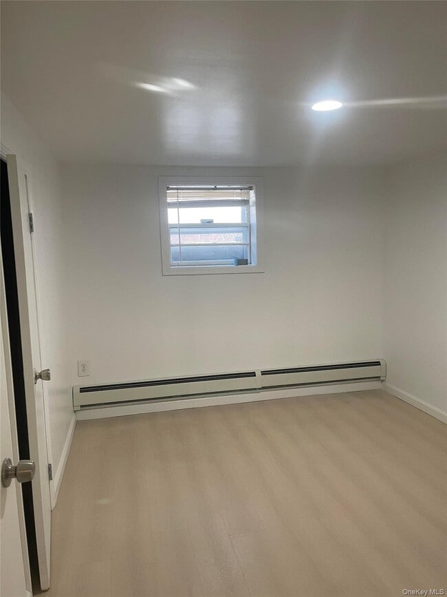 Photo - 126-07-125 25th Rd