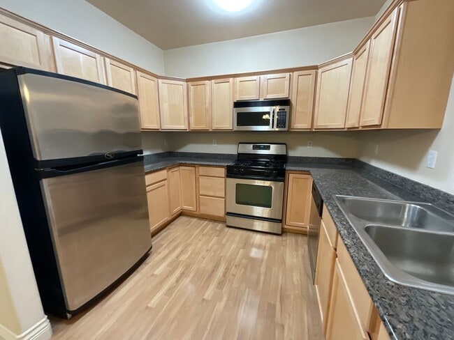Photo - 2 bed, 2 bath Condo in Cordata - December ...