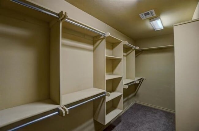 Photo - 7904 SW Powell Ct