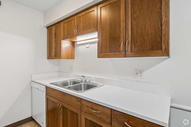 1BR, 1BA - 680SF - Kitchen