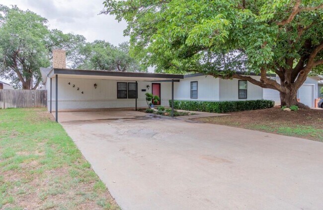 Photo - AVAILABLE FOR PRE-LEASE - Charming and Remodeled 3 Bedroom