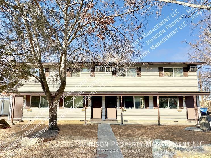Photo - 937 N 32nd St
