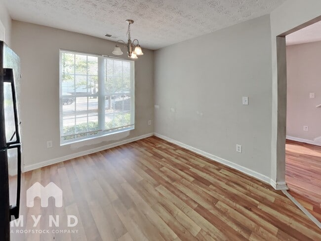 Photo - 3527 Waldrop Trail