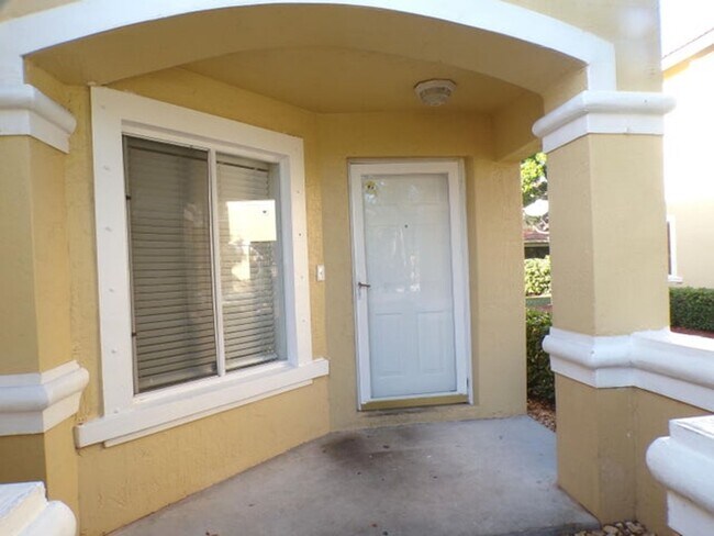 1620 Cetona Dr