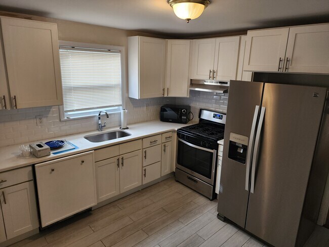Photo - 36 Hudson Ave Apartments Unit #1