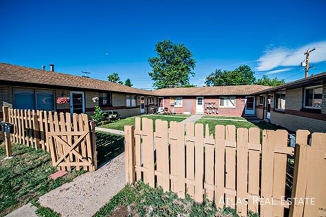 Photo - 1659 Fenton St