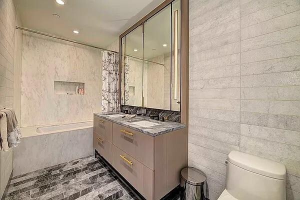 91 Leonard St Unit 4B