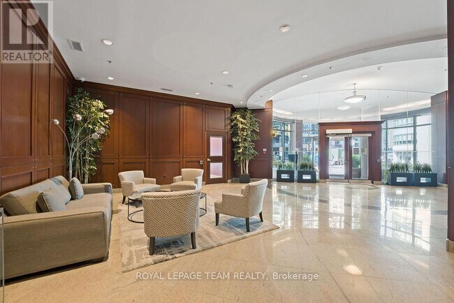 Photo - 234 Rideau St Unit 509