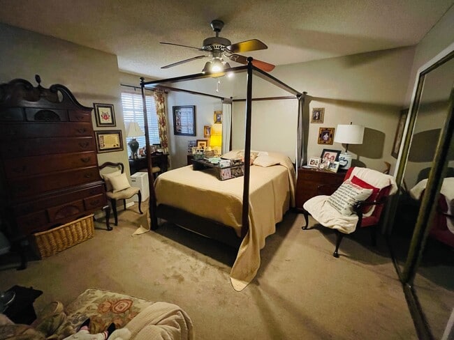 Photo - 698 Roaring Dr