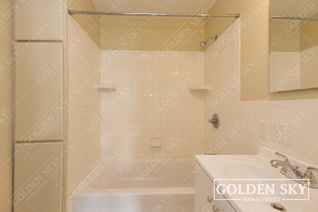 Photo - 240 S Main St