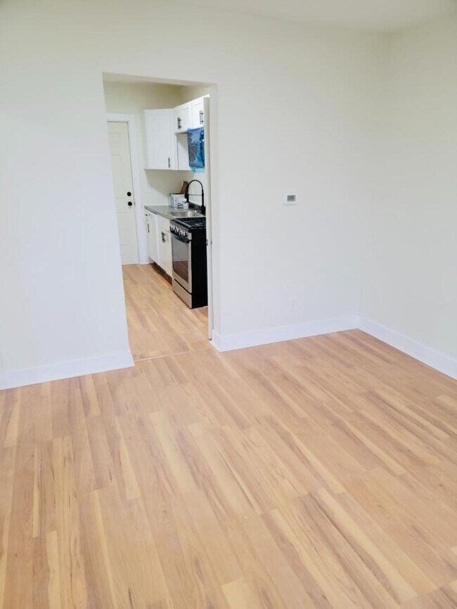 Photo - 21 Wayland St