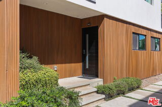 Photo - 621 1/2 North Mariposa Avenue, Los Angeles, CA 90004 - 3 BR 4 BA house