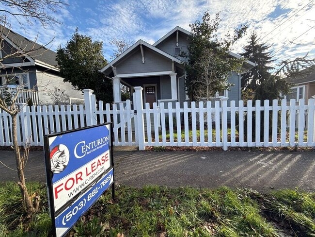 Building Photo - 244 14th St SE