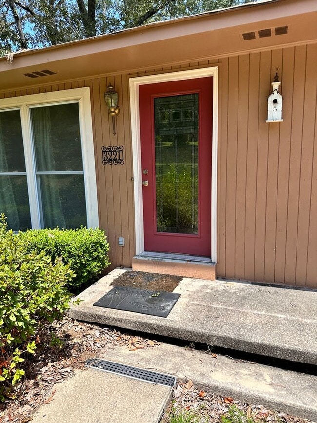 Photo - Exclusively Offered By Muse Realty, LLC