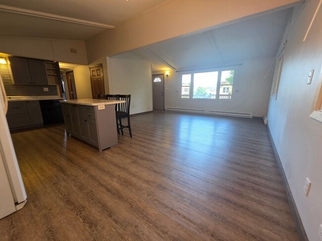 Photo - 1125 Barland St