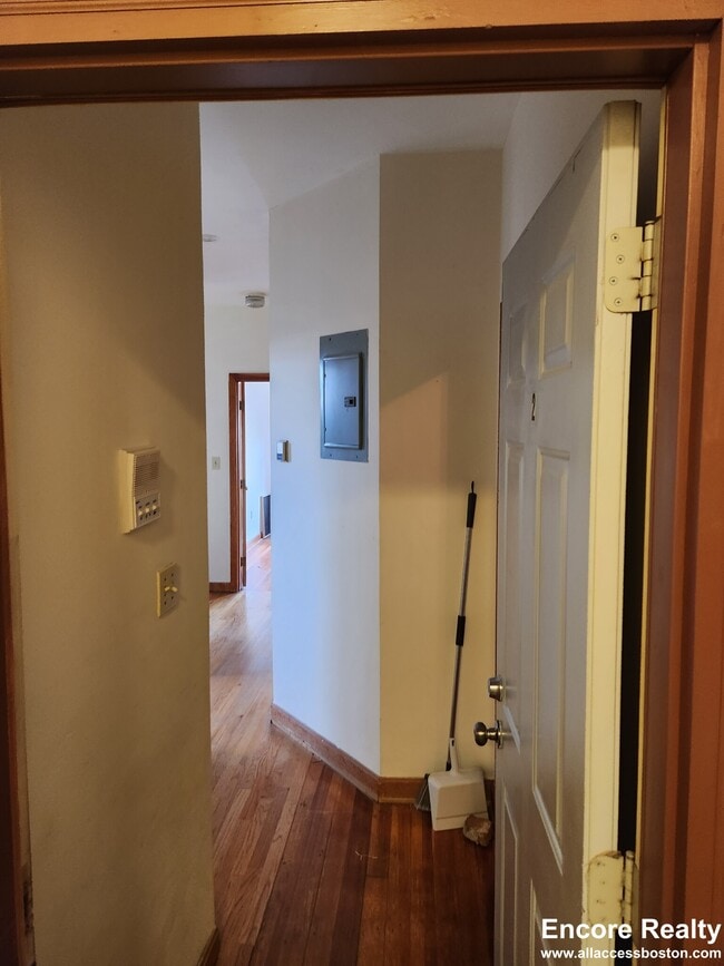 Photo - 369A Centre St Unit 2