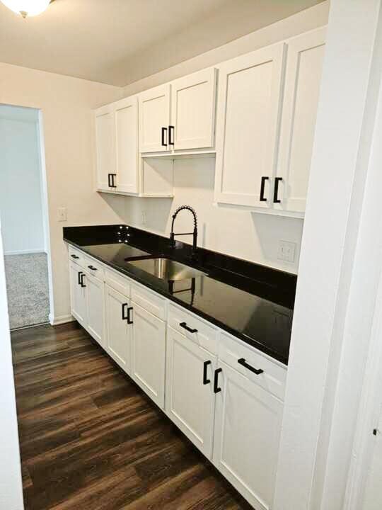 Photo - 5856 Highview Dr