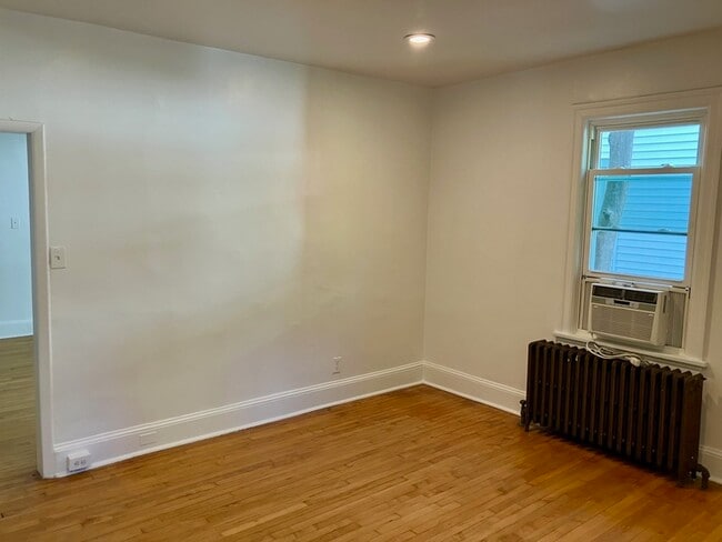Photo - 714 Magill Ave