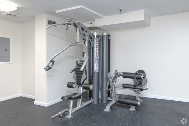 Fitness Center - North Stoughton Village Apartments