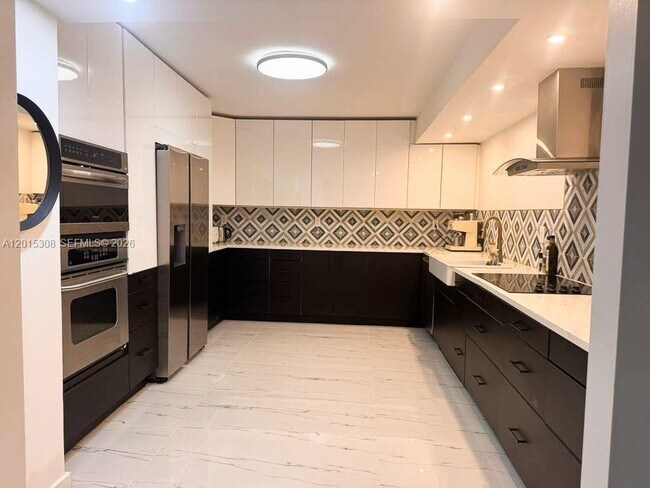 Photo - 500 Three Islands Blvd Unidad 106