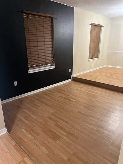 Photo - 2615 9th Ave N