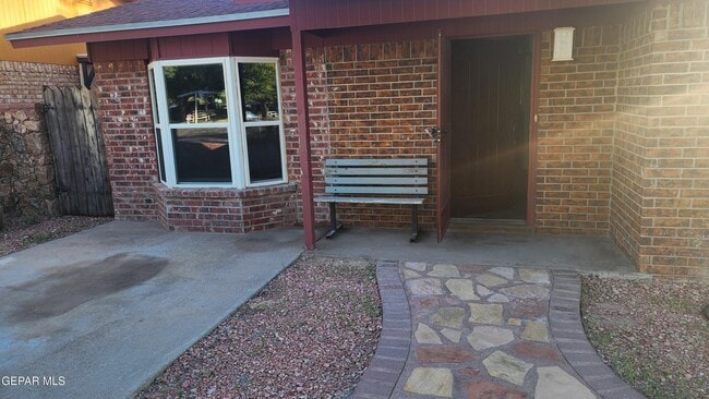 Building Photo - 1209 Antonio St