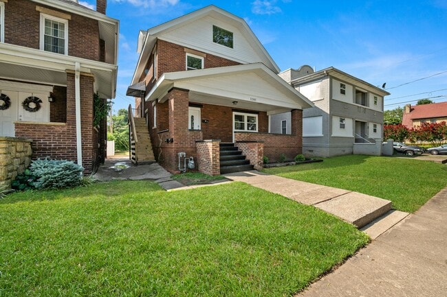 Photo - 1205 Charleston Ave Townhome