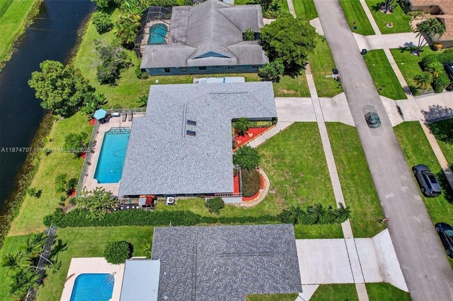 Photo - 13582 Columbine Ave