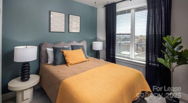 Photo - 1015 N Alexander St Unit A6