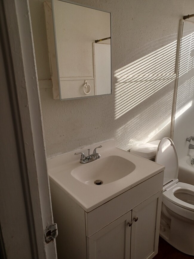 Photo - 921 Eubanks St