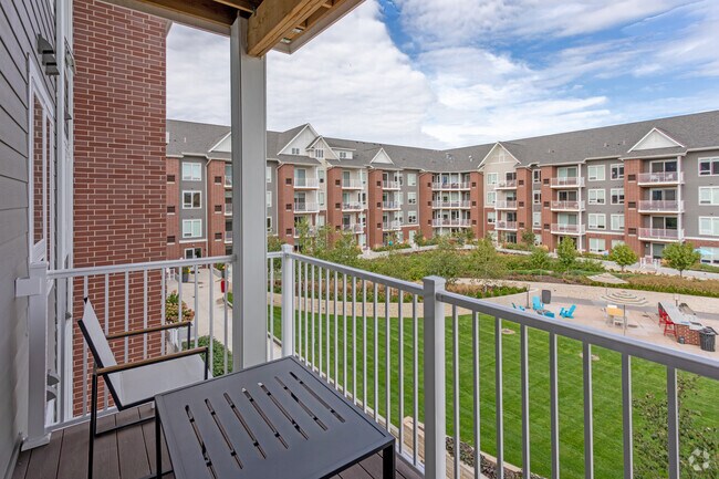 1BR, 1BA, Model, Sonoma - 847SF