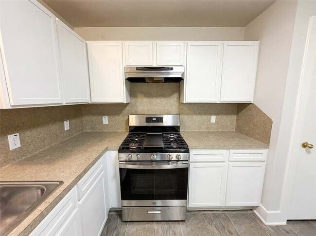 Photo - 414 Binnacle Way