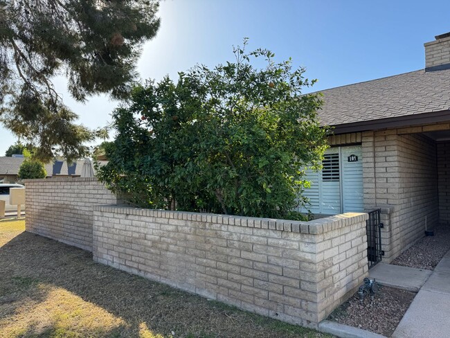 Beautiful Townhome in Tempe! Perfect Locat... - Beautiful Townhome in Tempe! Perfect Locat...