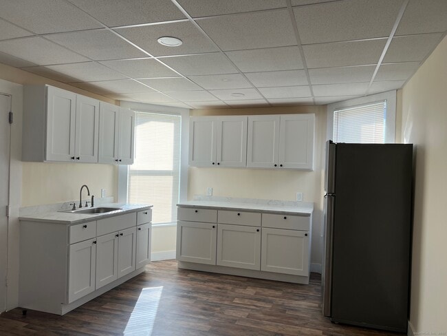 Photo - 77 Windsor Ave Unit 2