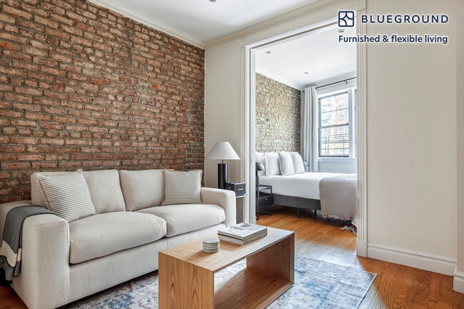 Building Photo - 535 Hudson St Rental