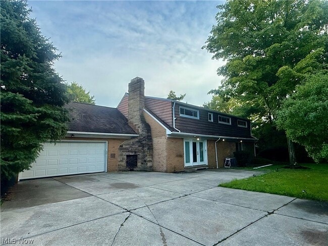 Photo - 26201 Annesley Rd