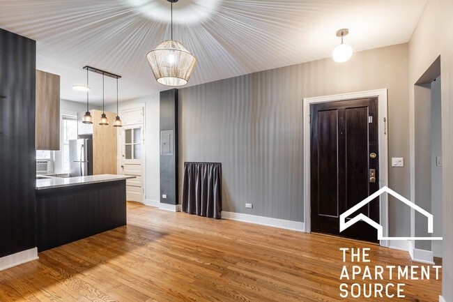 Photo - 4015 N Lowell Ave Unit 3W