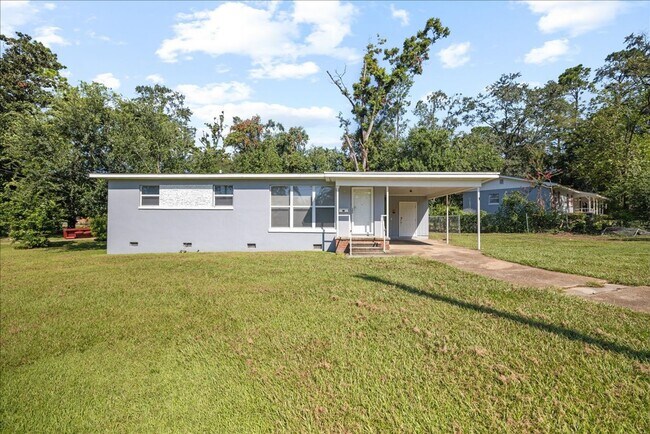Building Photo - 202 Juniper Dr