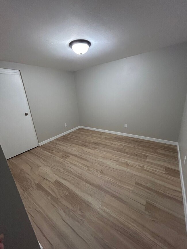 Photo - 513-513-513-512 Washington St Unidad 513 1/2 Washington St