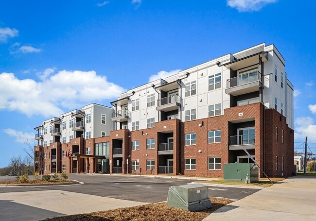 Photo - Beautiful NEW 2-Bed, 2- Bath Apartment in Rock Hill! Unidad 201
