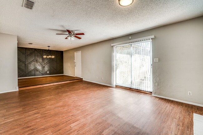 Photo - Newly Renovated 3 Bedroom Duplex!