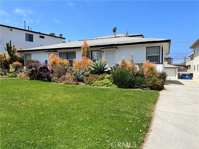 227 Calle Miramar  