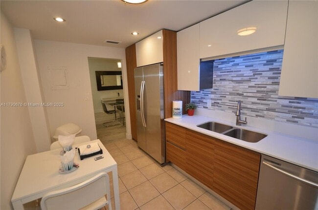 Photo - 3801 S Ocean Dr Unit 1D