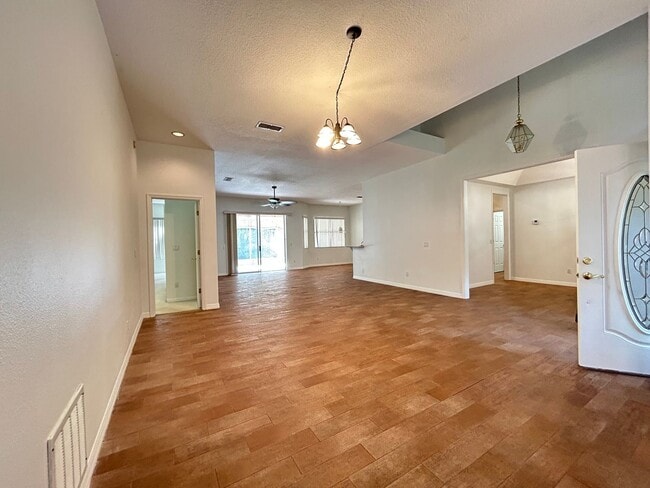 Photo - Beautiful Home with Water View in Eastwood!