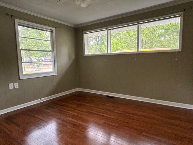 Photo - 408 Palm Dr S